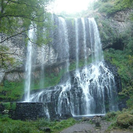 Le Puy-en-VelayLe Petit St Clair公寓 外观 照片