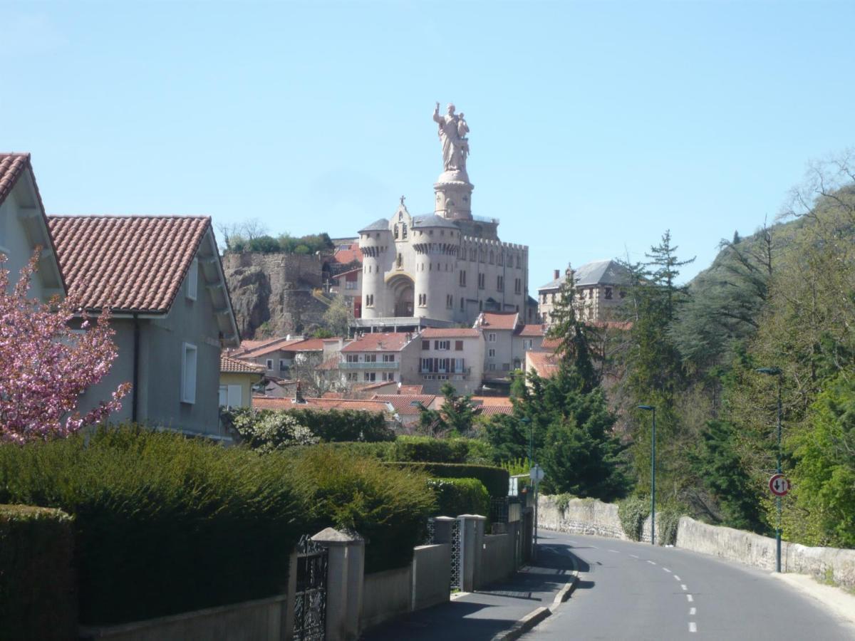 Le Puy-en-VelayLe Petit St Clair公寓 外观 照片