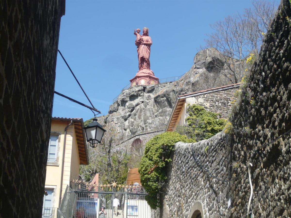 Le Puy-en-VelayLe Petit St Clair公寓 外观 照片