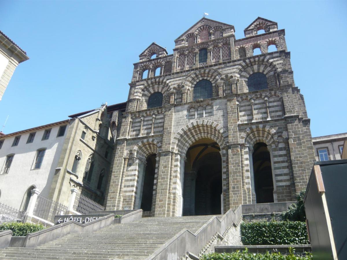 Le Puy-en-VelayLe Petit St Clair公寓 外观 照片